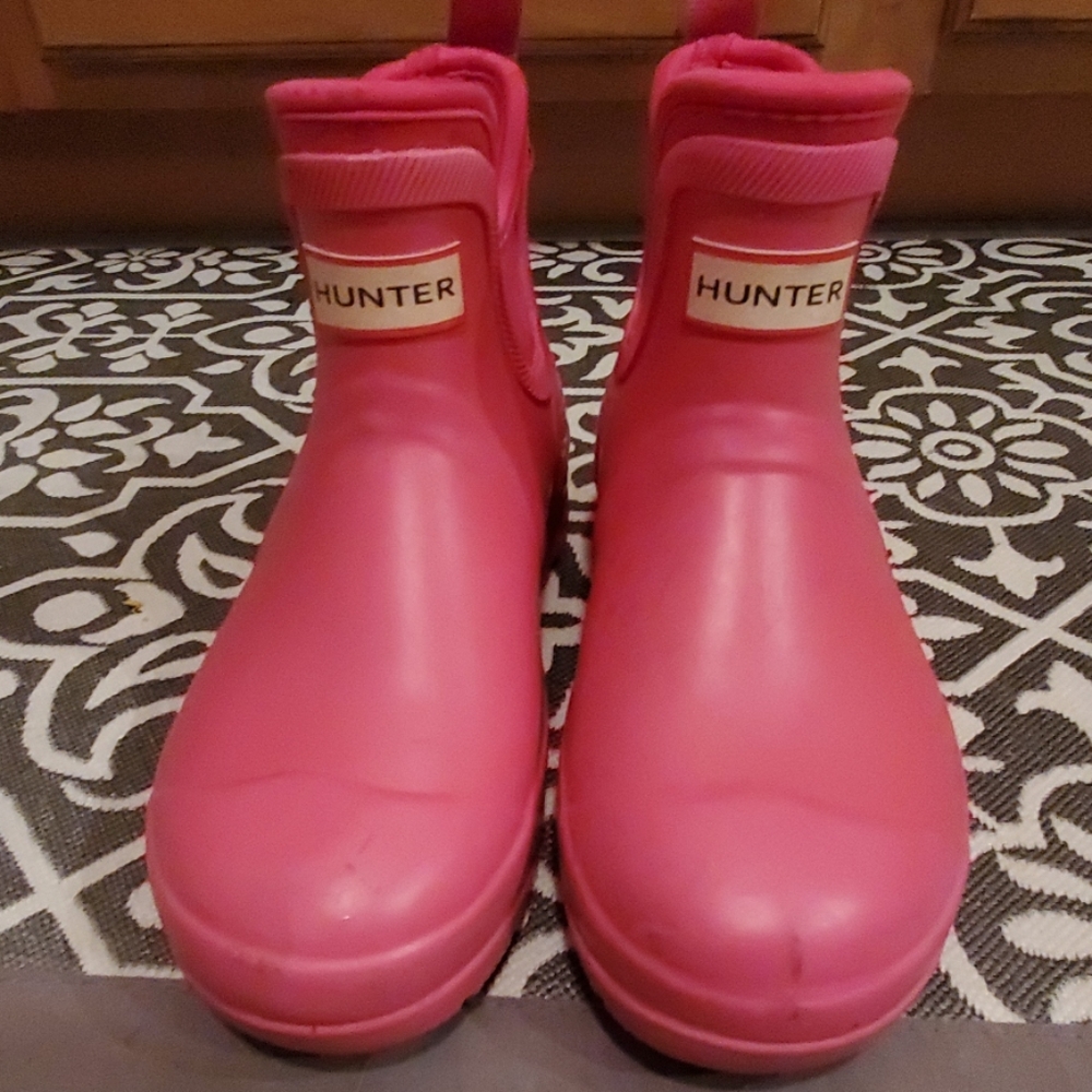 HUNTER FOR TARGET hot pink ankle booties
